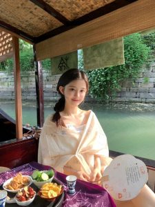 悄悄问圣僧女儿美不美 苏州（艺校生）-IT日志资源网