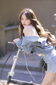 你站在那里，就是我整个青春：@一粒佳佳_ ✖️♀️：@热一只-IT日志资源网