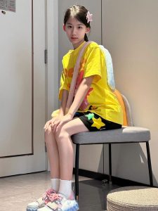 今天是一只小黄鸭  福州 美女-IT日志资源网