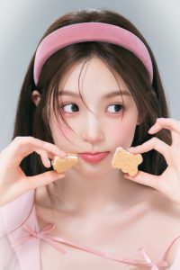 可爱的妹妹就像小熊饼干和棉花糖李瓜瓜-IT日志资源网