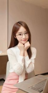 戴上眼镜更适合我 （太原，文员，03）-IT日志资源网