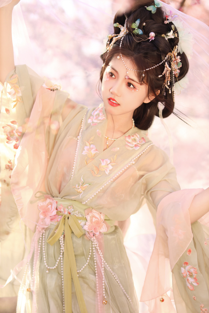 是仙女嘛 不确定再看看小拉妹