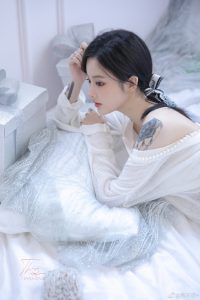 白 色 浪 漫：@吴不悔- ：@辣椒鯊魚-IT日志资源网