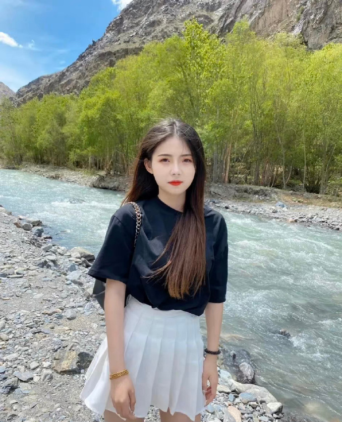 这个假期欠调教。我也是    乌市 短期停留