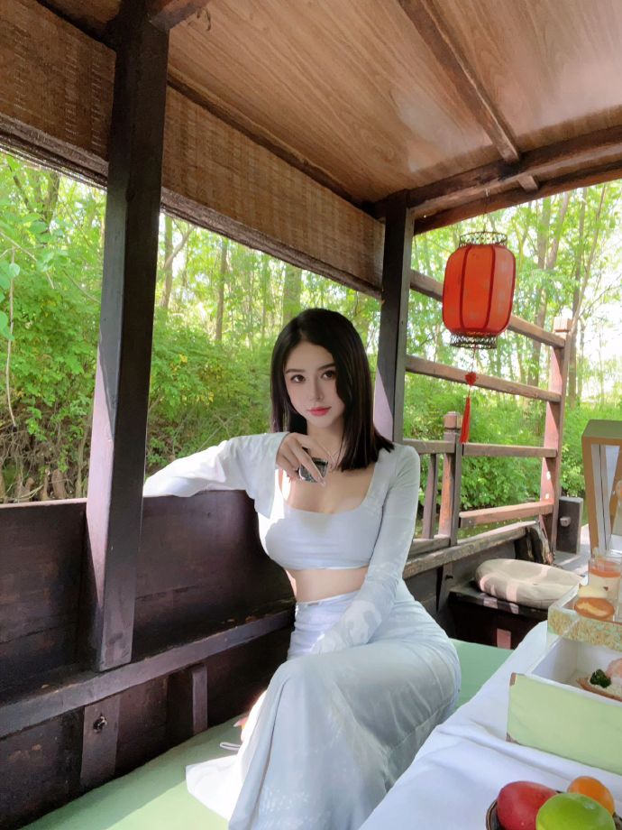 呐！做人嘛，最重要的就是开开心心咯  (南京)