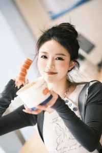 便利店拍几张 | 小技巧便利店穿搭日常一些就好啦~多些色彩更-IT日志资源网