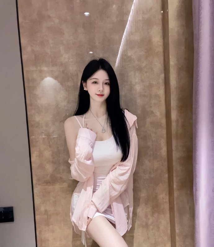 春宵一刻值千金，花有清香月有阴。石家庄